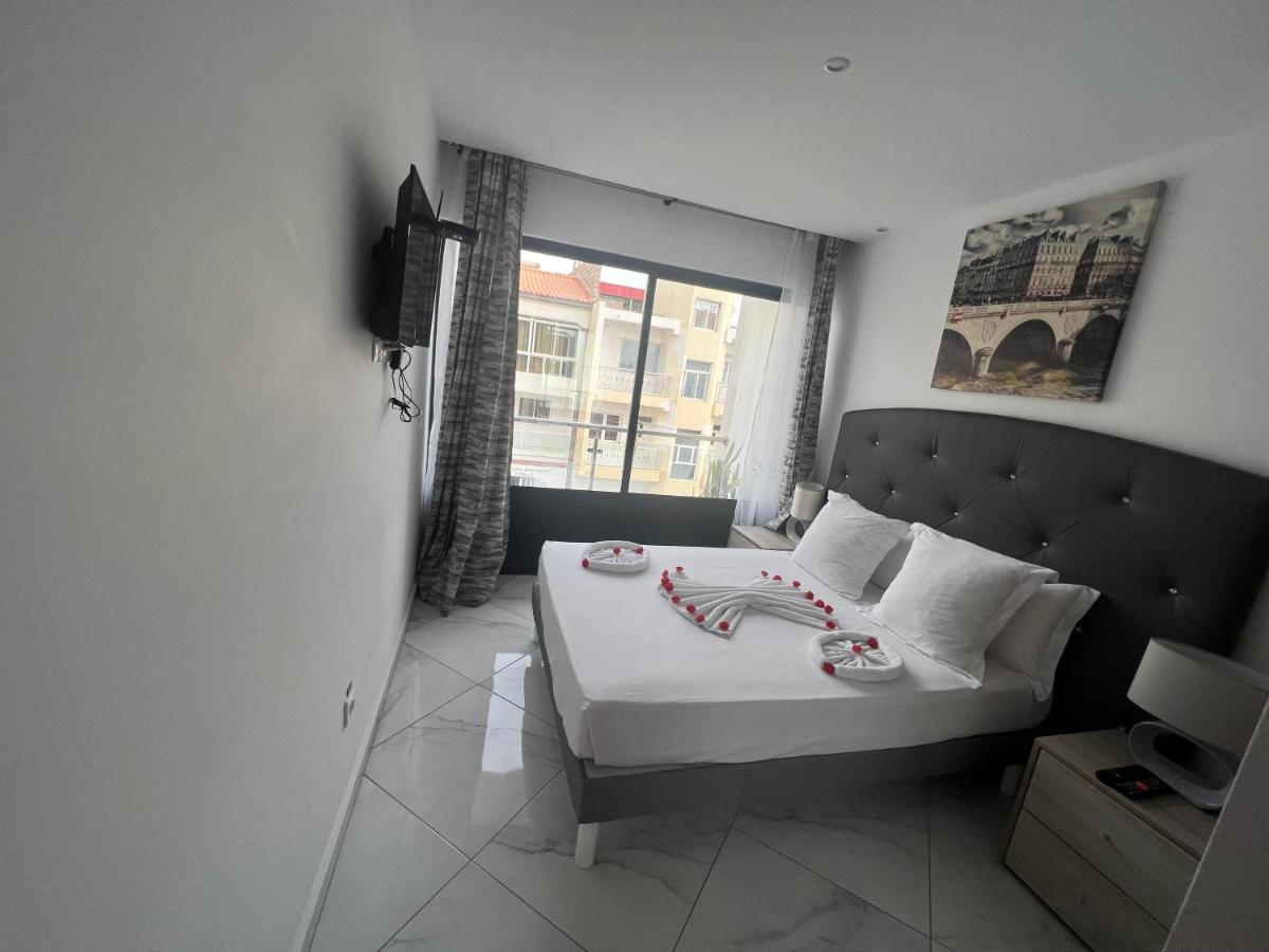 Residencial Santo Amaro Hotell Tarrafal  Exteriör bild