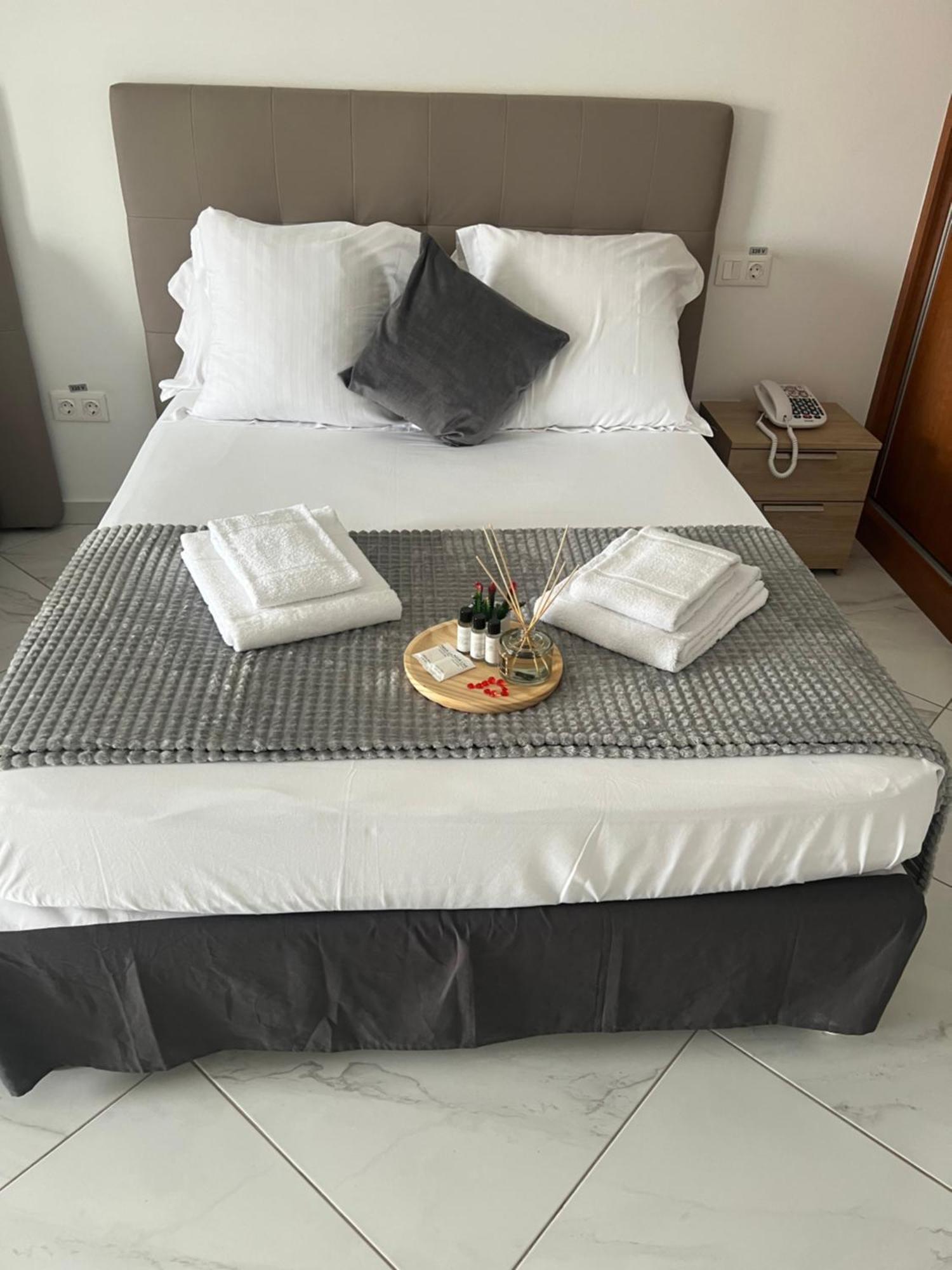 Residencial Santo Amaro Hotell Tarrafal  Exteriör bild